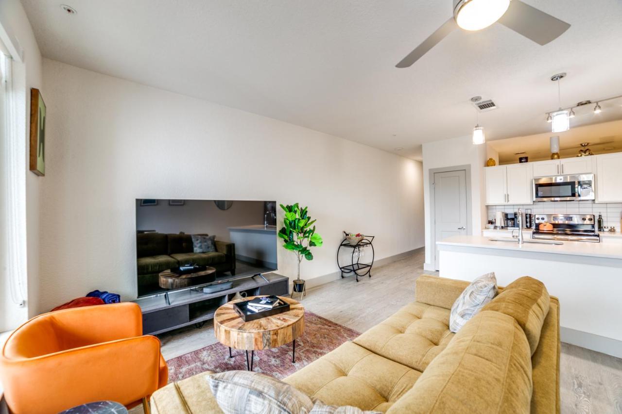 Downtown Apartment With Riverwalk Views Free Parking Pet Friendly Centrally Located On The Riverwalk Σαν Αντόνιο Εξωτερικό φωτογραφία