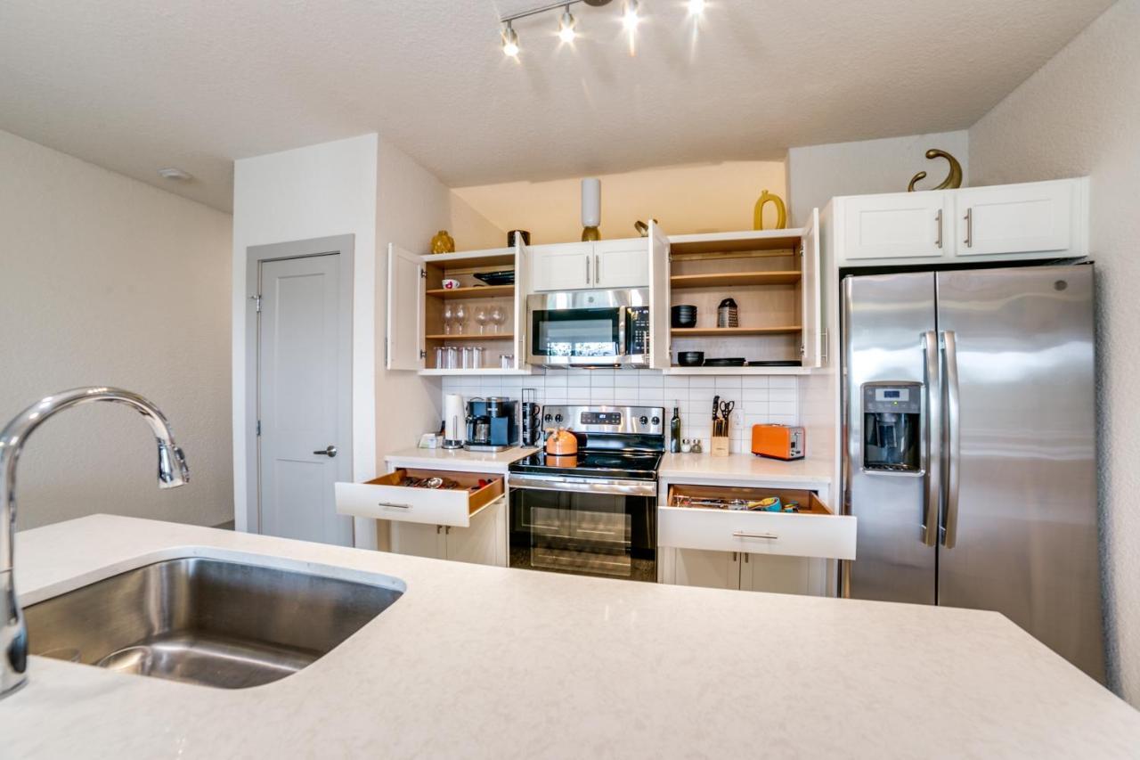 Downtown Apartment With Riverwalk Views Free Parking Pet Friendly Centrally Located On The Riverwalk Σαν Αντόνιο Εξωτερικό φωτογραφία