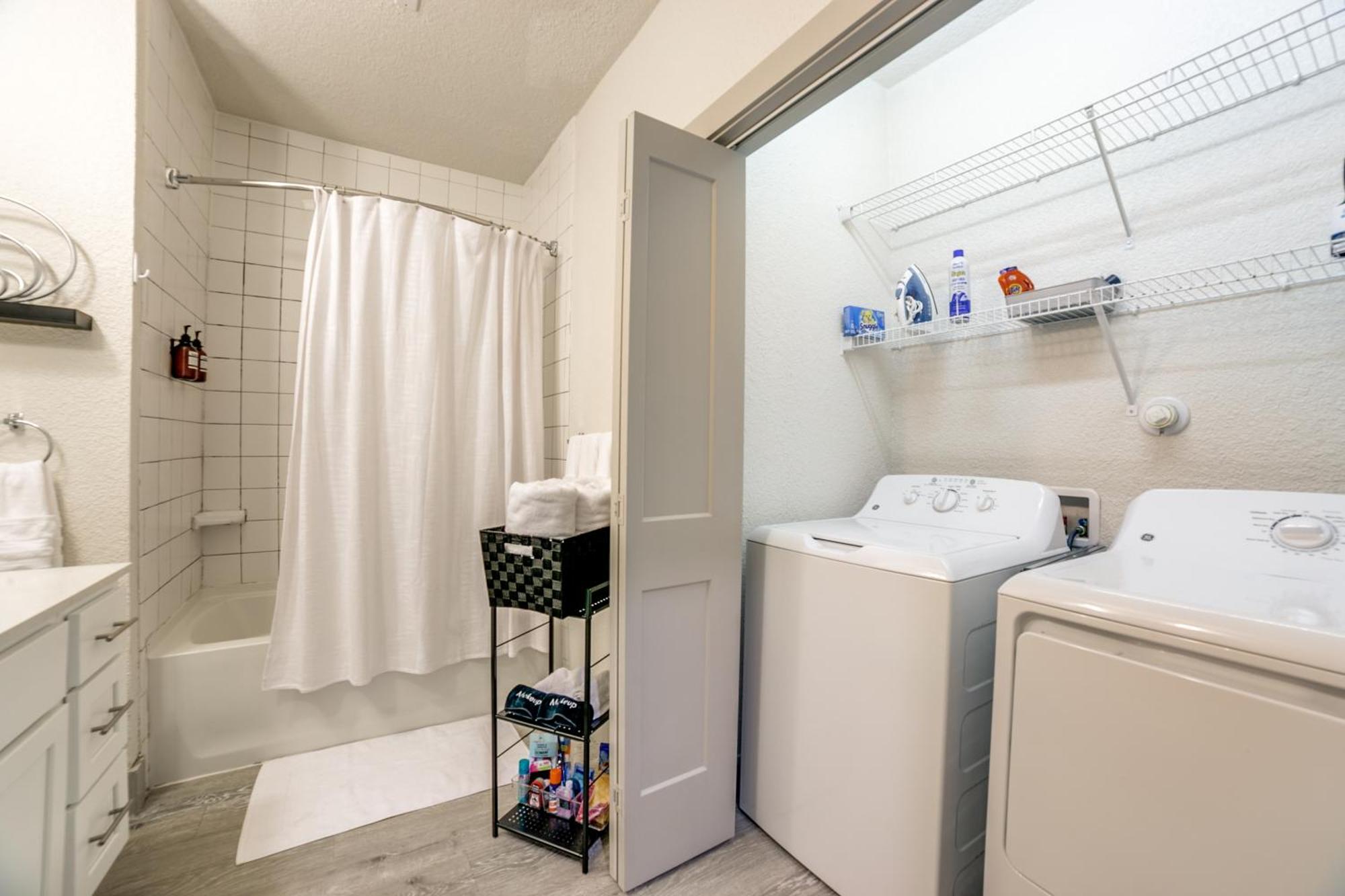 Downtown Apartment With Riverwalk Views Free Parking Pet Friendly Centrally Located On The Riverwalk Σαν Αντόνιο Εξωτερικό φωτογραφία